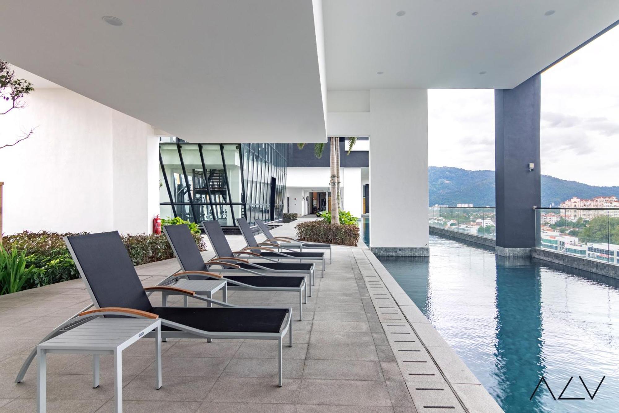 Urban Suites, Signature Collection By Stellar Alv Jelutong
